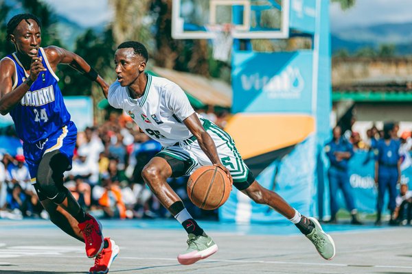 Come posso impostare obiettivi realistici per il mio percorso di fitness?